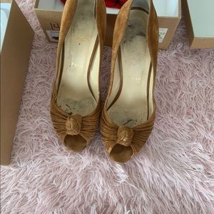 💯 authentic Louboutin